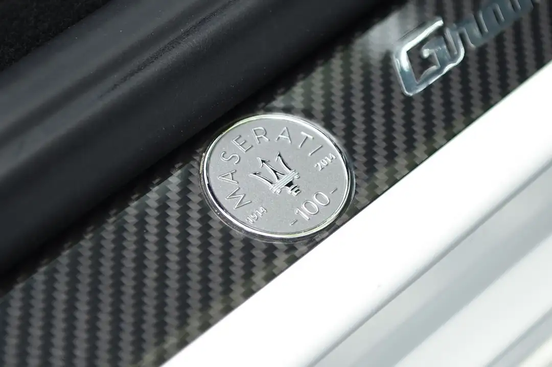  Maserati Grancabrio MC STRADALE full 
