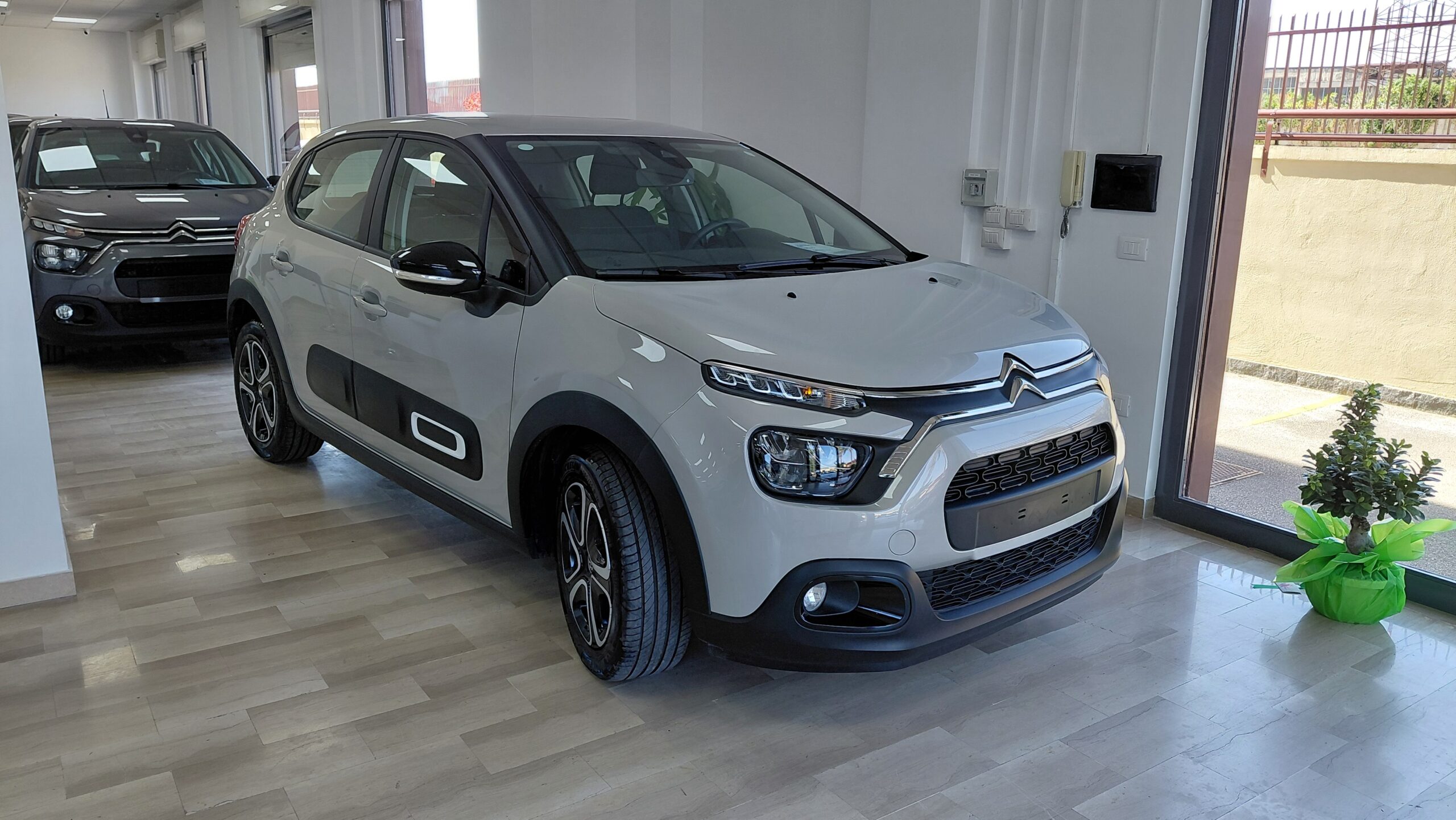  Citroen C3 Puretech 83 CV PLUS full 