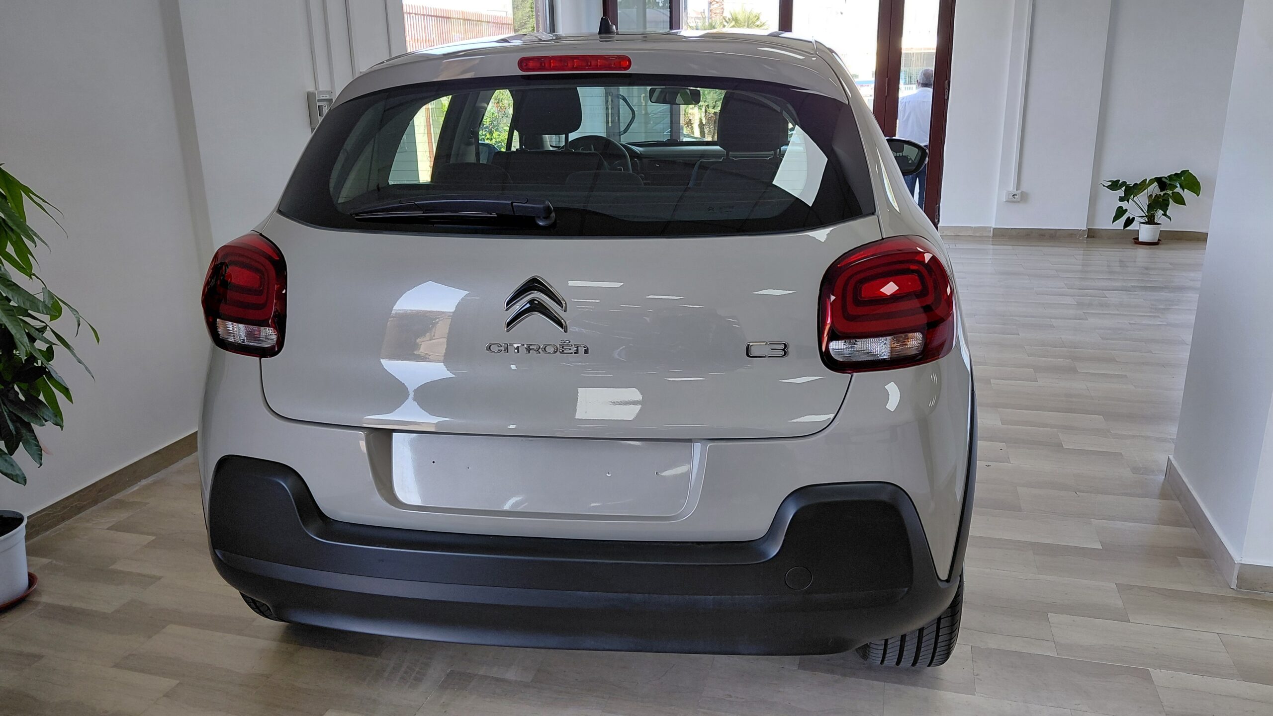 Citroen C3 Puretech 83 CV PLUS full 