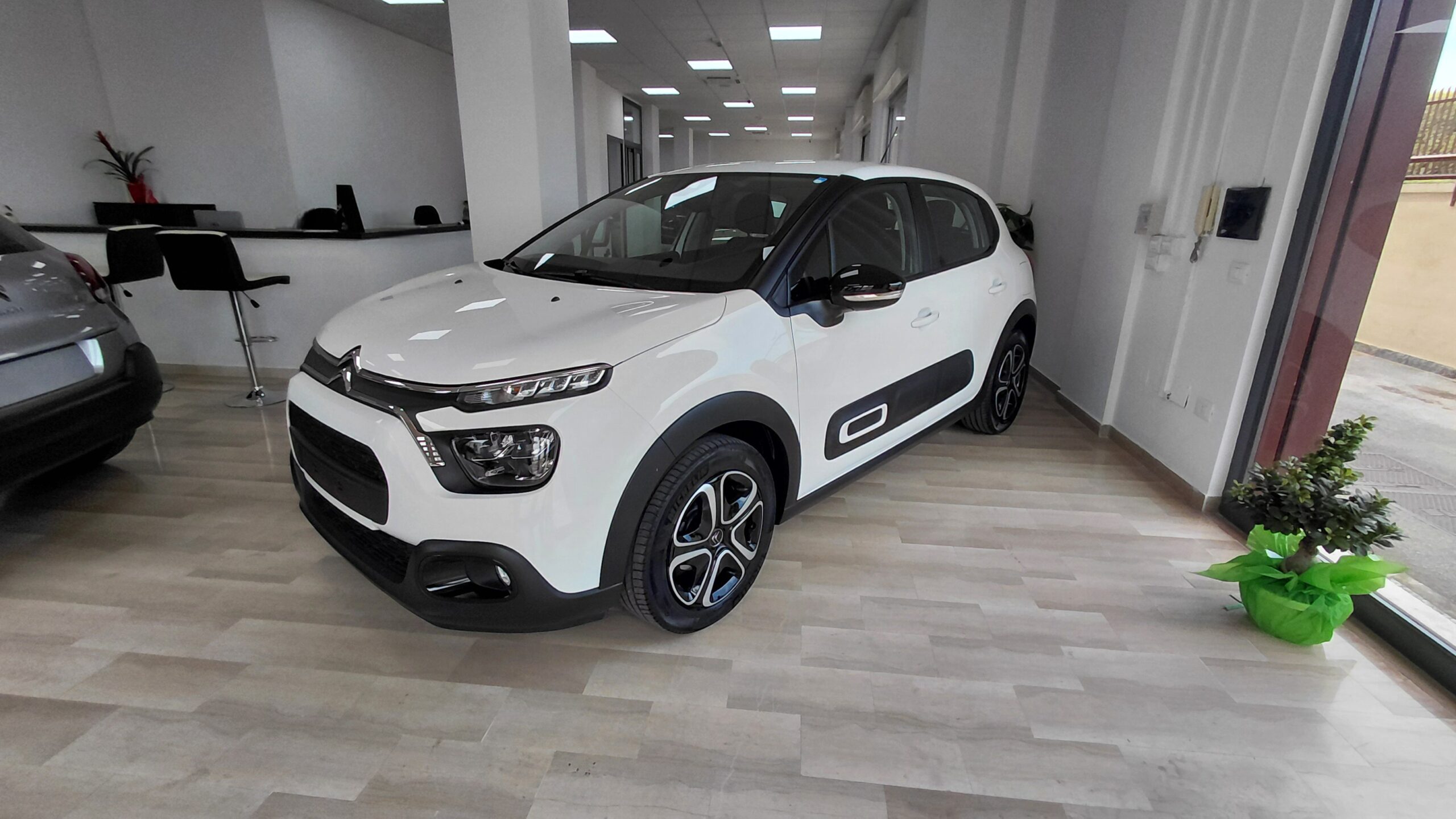  Citroen C3 Puretech 83 CV PLUS full 