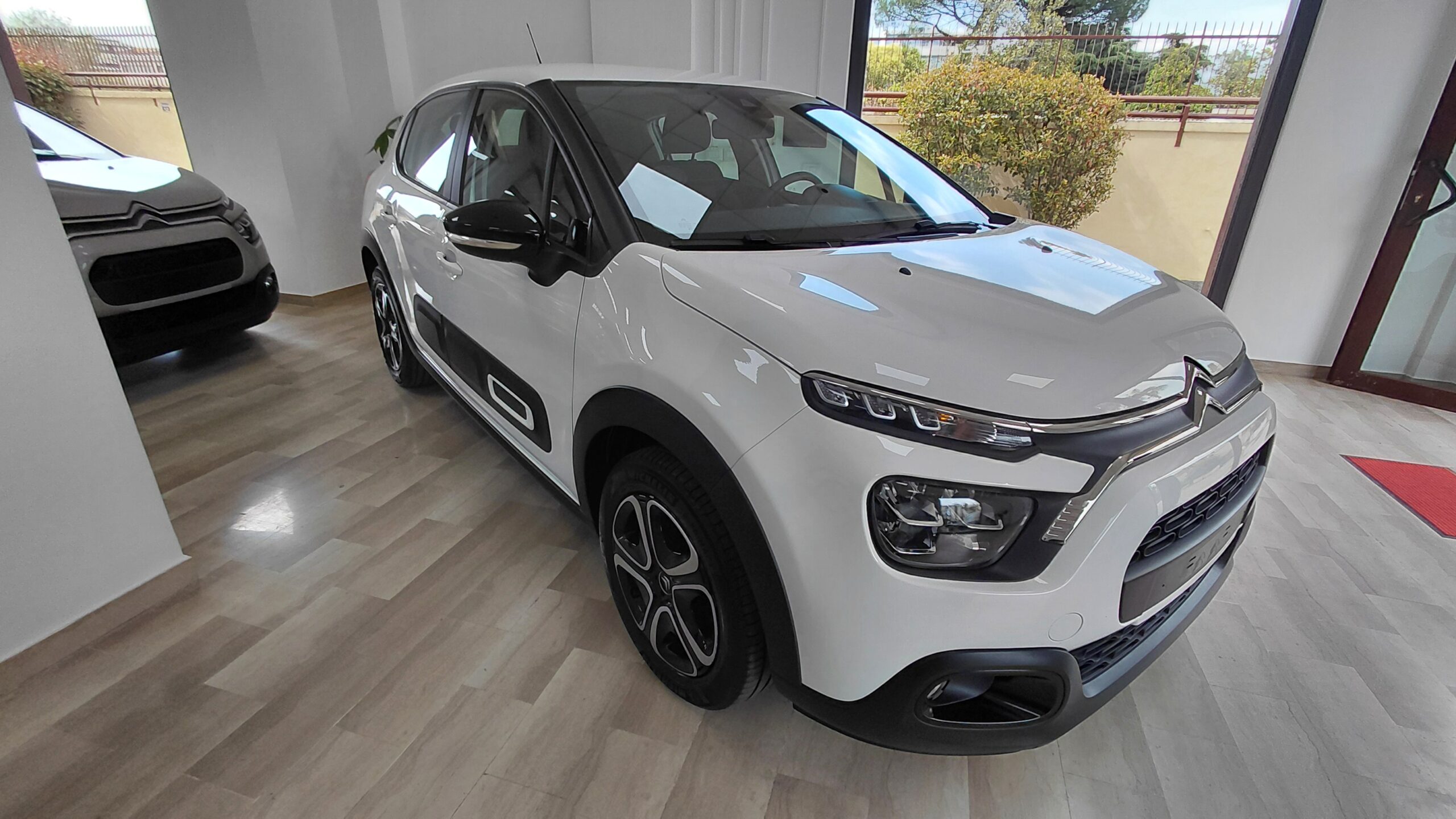  Citroen C3 Puretech 83 CV PLUS full 