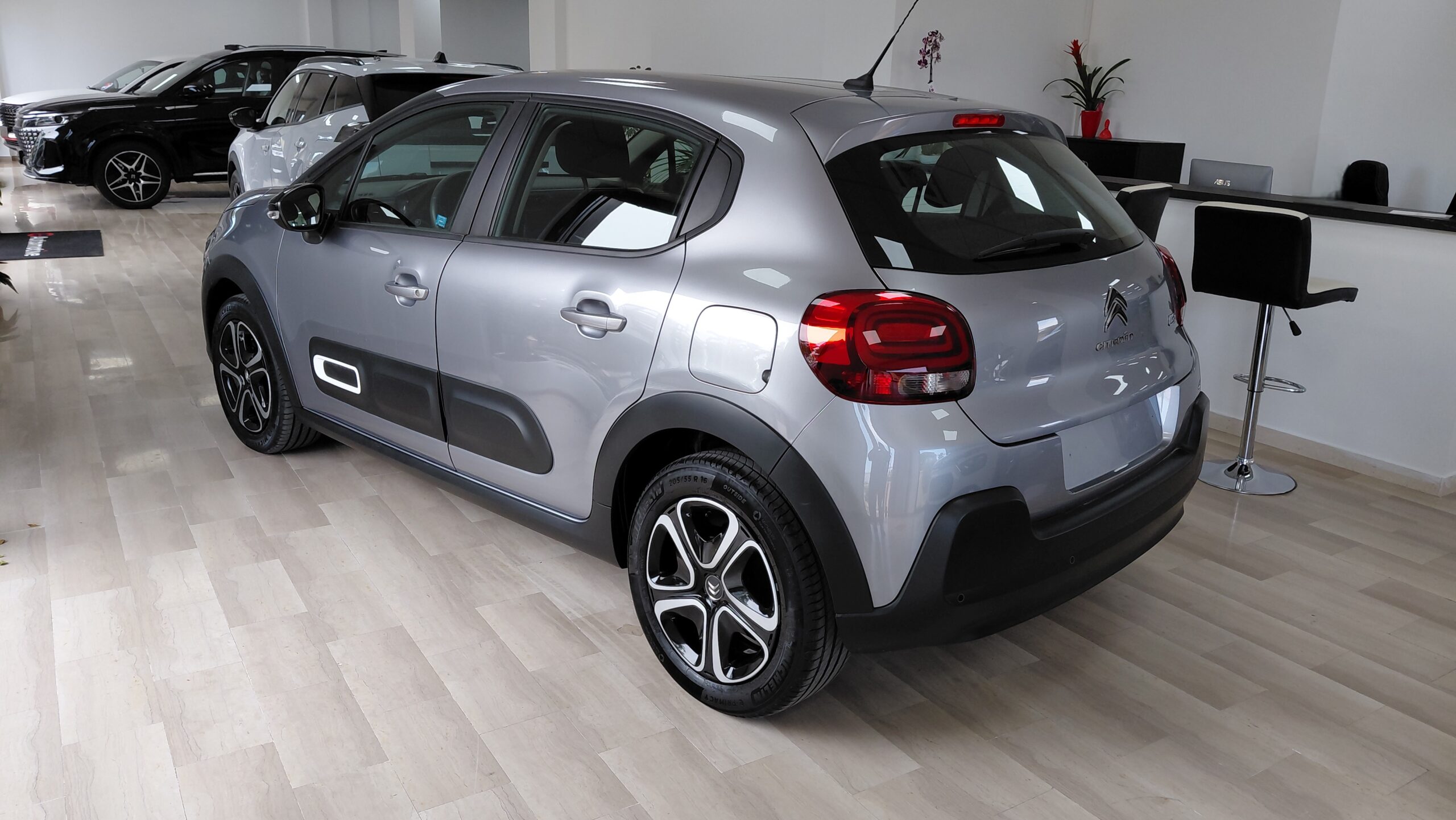  Citroen C3 Puretech 83 CV PLUS full 