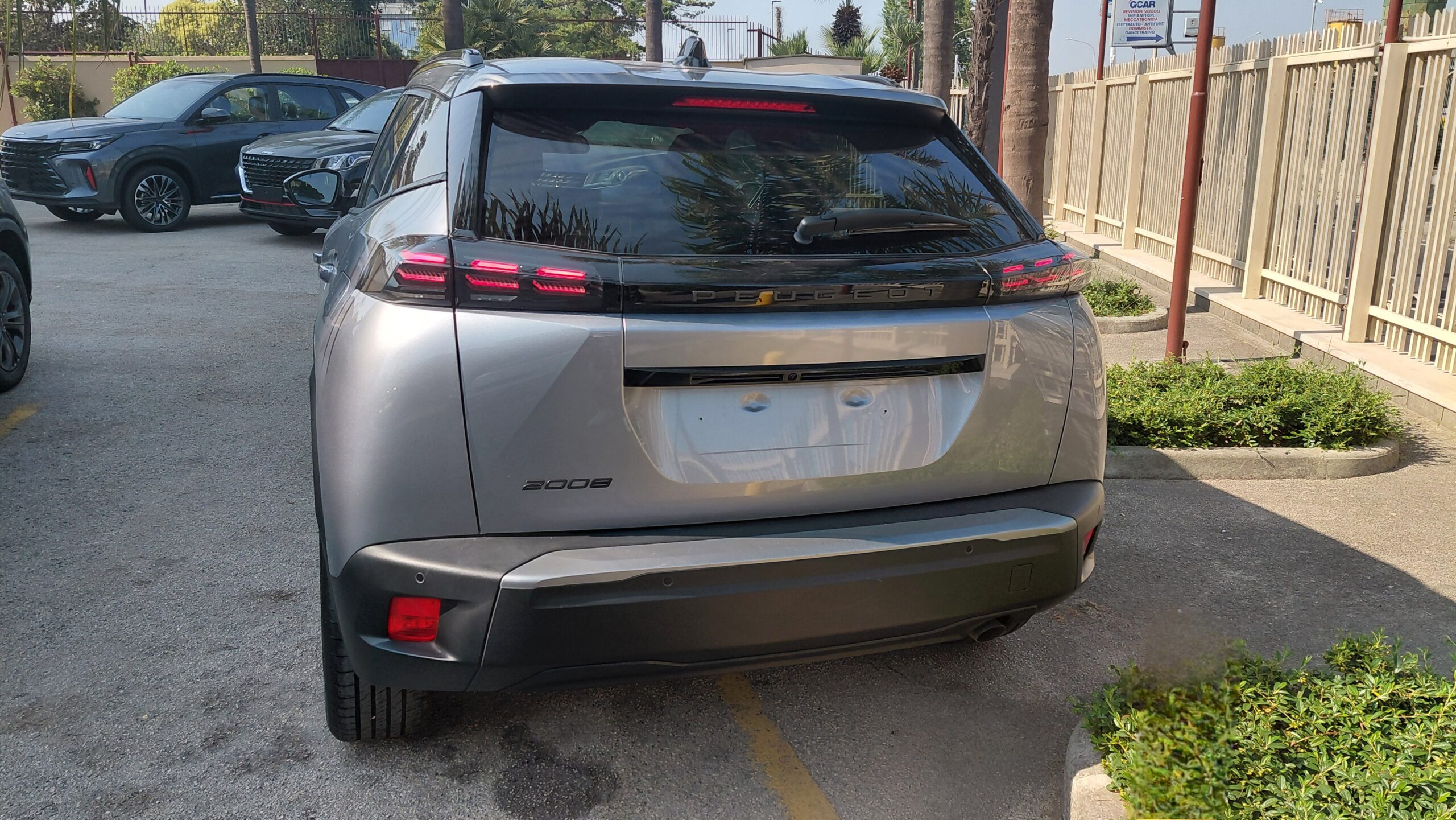  Peugeot 2008 Puretch 100 S&S ALLURE full 